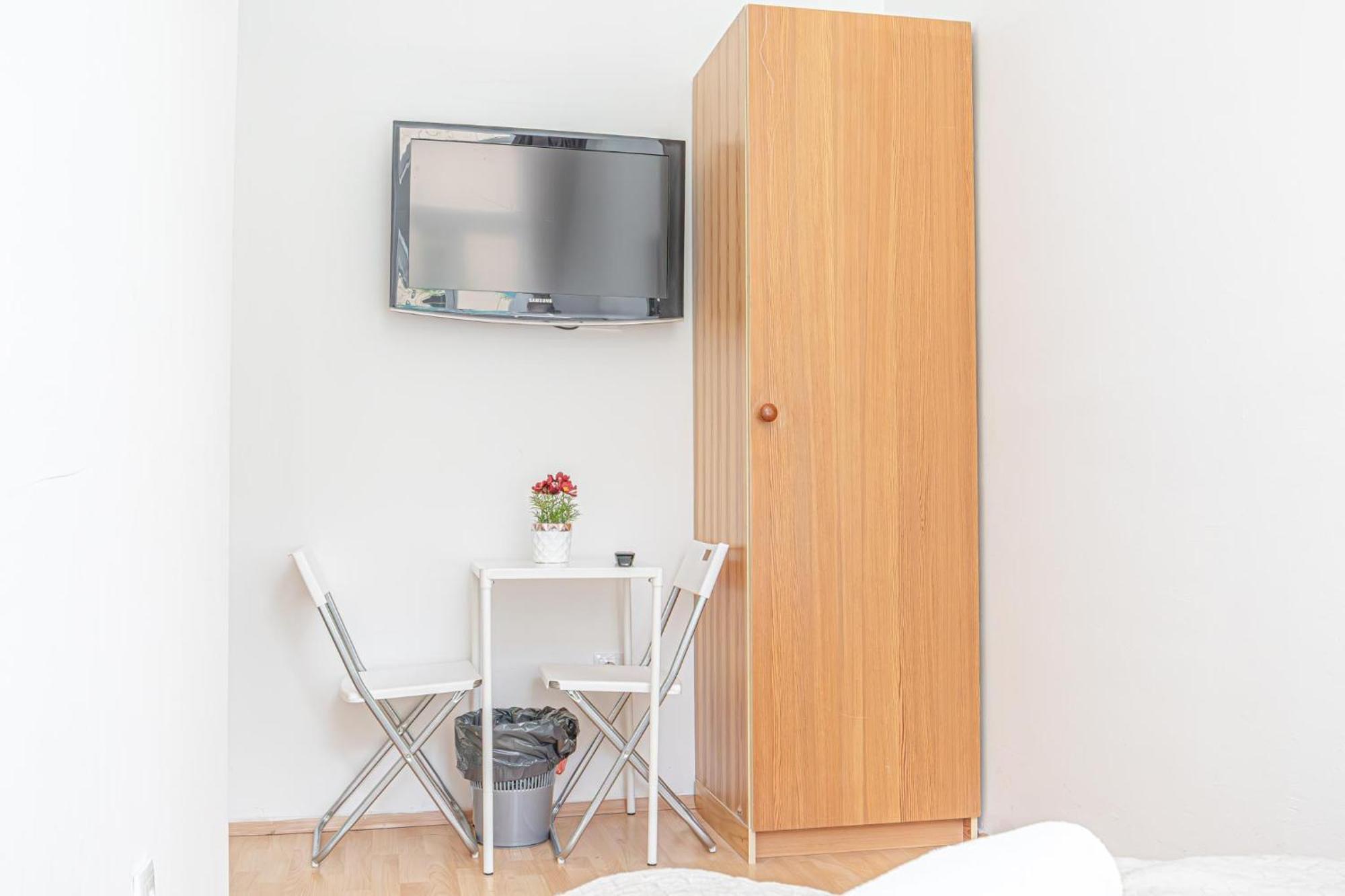 Loevly Shared 6Br With Garden Near Danube & Millenium City Viena Exterior foto