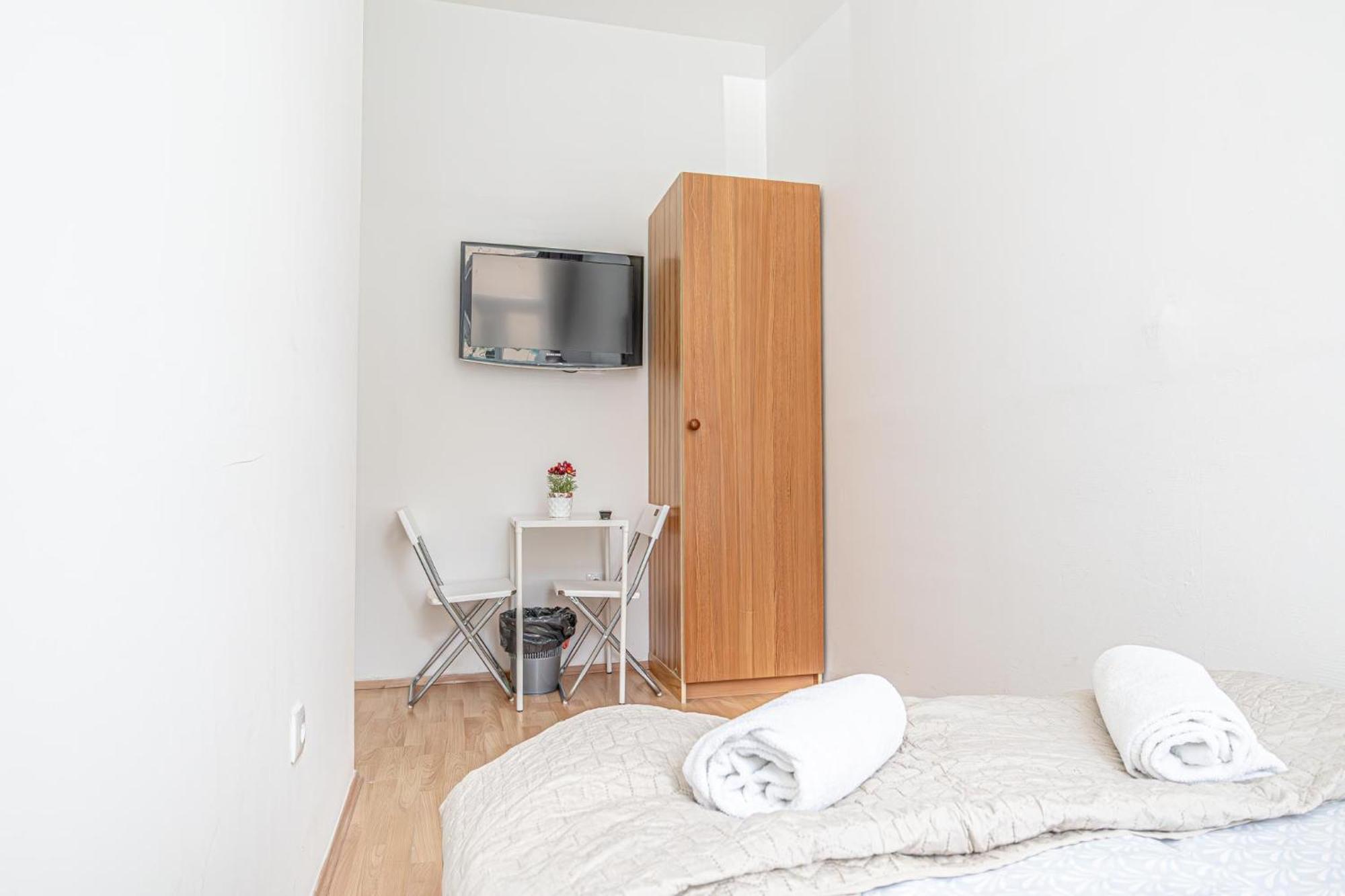 Loevly Shared 6Br With Garden Near Danube & Millenium City Viena Exterior foto
