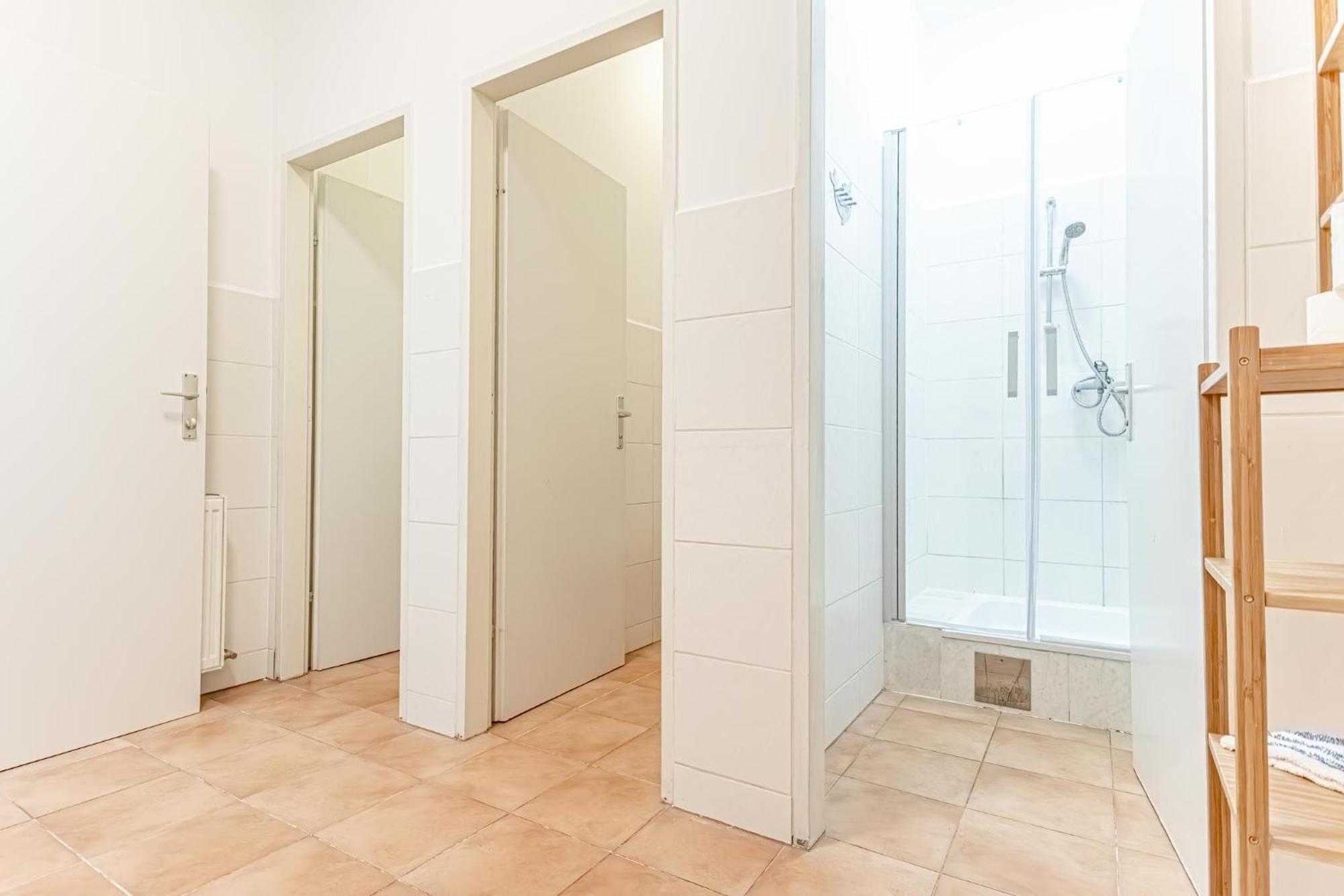 Loevly Shared 6Br With Garden Near Danube & Millenium City Viena Exterior foto