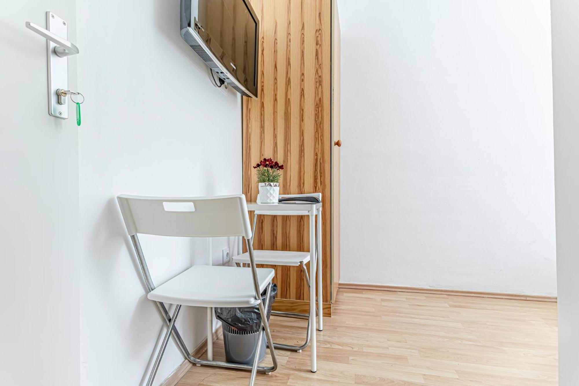 Loevly Shared 6Br With Garden Near Danube & Millenium City Viena Exterior foto