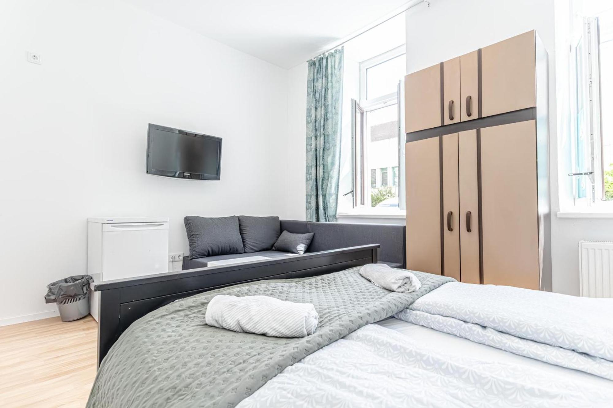 Loevly Shared 6Br With Garden Near Danube & Millenium City Viena Exterior foto