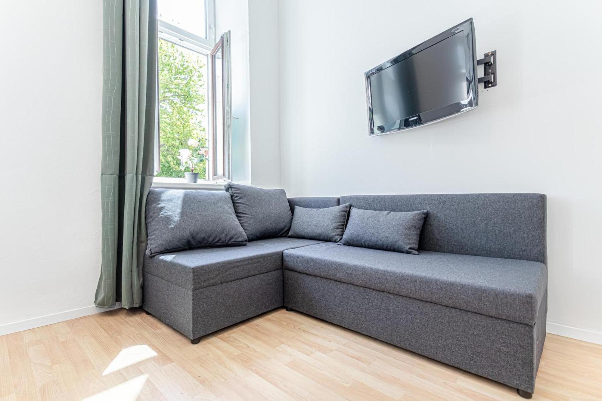 Loevly Shared 6Br With Garden Near Danube & Millenium City Viena Exterior foto