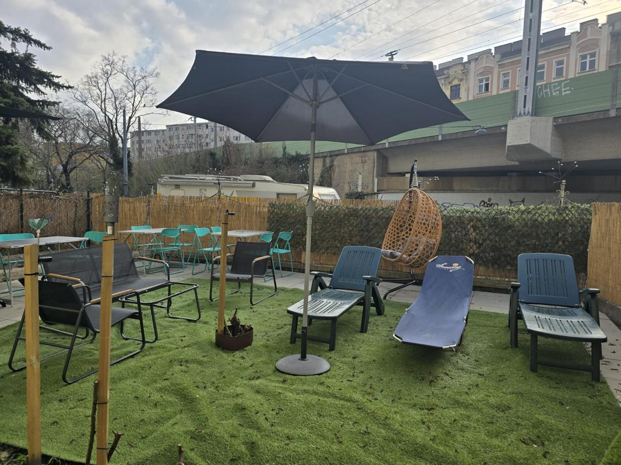 Loevly Shared 6Br With Garden Near Danube & Millenium City Viena Exterior foto